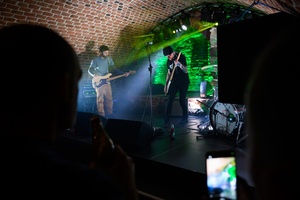 Na scenie zespół Dziwna Wiosna