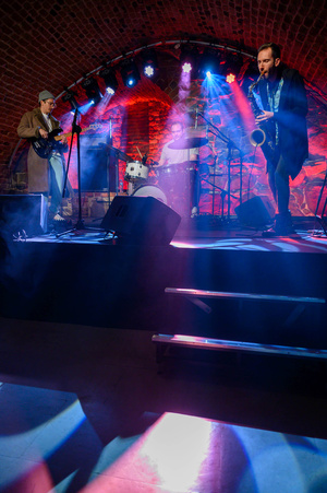 Koncert: The Flash! - Koncert zespołu The Flash, na scenie od lewej: Kuba Dworak, Max Olszewski, Sławek Pezda).