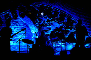 Koncert: The Flash! - Koncert zespołu The Flash, na scenie od lewej: Kuba Dworak, Max Olszewski, Sławek Pezda).