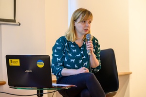 Wystawa fotografii Bogdana Dziworskiego: f/5.6 - Wykład Marii Franeckiej na wernisażu wystawy.