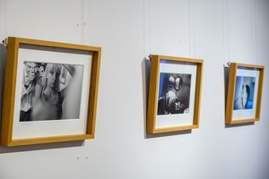 Wystawa fotografii Bogdana Dziworskiego: f/5.6 - Prezentacja fotografii na wystawie.