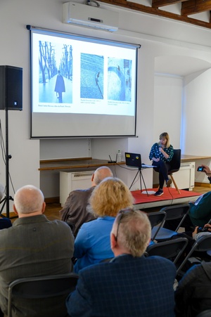 Wystawa fotografii Bogdana Dziworskiego: f/5.6 - Wykład Marii Franeckiej.