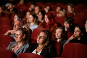 37. TNF - Dzień 2 (28.05.23) - Widzowie w sali kinowej