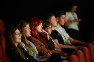 37. TNF - Dzień 2 (28.05.23) - Widzowie w sali kinowej