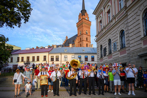 Starówka Jazz Festival - 30.06.2023 - Parada nowoorleańska. Przejście z Rynku do Amfiteatru letniego.