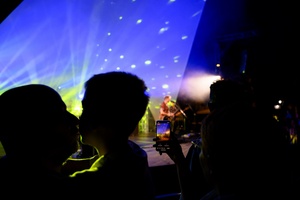 Był Sobie Blues - 11.08.2023 - Publiczność przed sceną na koncercie zespołu Ørganek