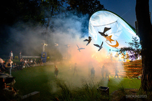 Szanty na Starówce - 26.08.2023 - Występ zespołu West Sailors na scenie tarnowskiego Amfiteatru.