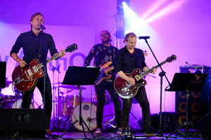 Koncert "Pawel Mazur - Przyjaciele i uczniowie" - Scena tarnowskiego Amfiteatru podczas koncertu.