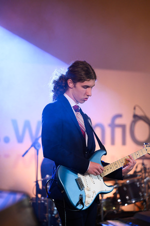 Koncert "Pawel Mazur - Przyjaciele i uczniowie" - Scena tarnowskiego Amfiteatru podczas koncertu Pawła Mazura i zaproszonych gości.