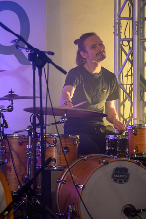 Koncert "Pawel Mazur - Przyjaciele i uczniowie" - Scena tarnowskiego Amfiteatru podczas koncertu.