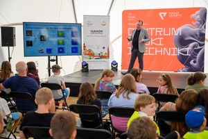 Festiwal Nauki i Techniki - Dzień I - wykłady i pokazy naukowe w Strefie Nauki i Techniki - Rynek