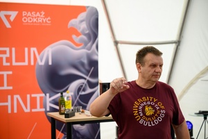 Festiwal Nauki i Techniki - Dzień I - wykłady i pokazy naukowe w Strefie Nauki i Techniki - Rynek