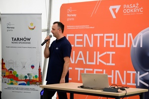 Festiwal Nauki i Techniki - Dzień I - wykłady i pokazy naukowe w Strefie Nauki i Techniki - Rynek