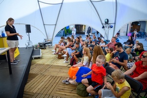 Festiwal Nauki i Techniki - Dzień II - wykłady i pokazy naukowe w Strefie Nauki i Techniki