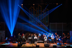 Koncert: 30-lecie S.M.Rock - Scena, występ uczniów S.M.Rock.