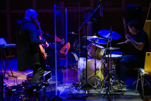 Koncert: 30-lecie S.M.Rock - Scena, występ nauczycieli S.M.Rock.