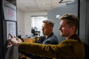 Koncert: 30-lecie S.M.Rock - Backstage podczas koncertu. Rozmowy muzyków.