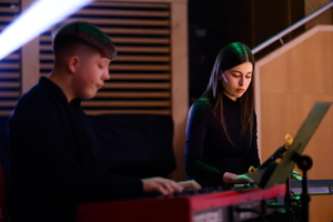 Koncert: 30-lecie S.M.Rock - Scena, występ uczniów S.M.Rock.