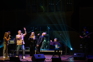 Koncert: 30-lecie S.M.Rock - Scena, występ nauczycieli S.M.Rock oraz gości.