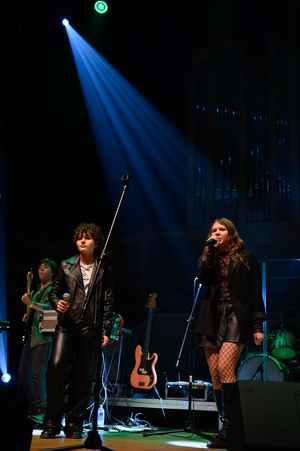 Koncert: 30-lecie S.M.Rock - Scena, występ uczniów S.M.Rock.