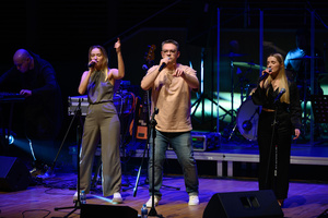 Koncert: 30-lecie S.M.Rock - Scena, występ nauczycieli S.M.Rock.