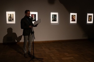 Wystawa: ON - Przemowa podczas otwarcia - Marcin Dąbek.