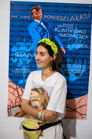 38. TNF - Dzień 2 (1.06.2024) - Wernisażowa publiczność na spotkaniu z autorem wystawy plakatu w BWA