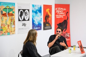 38. TNF - Dzień 2 (1.06.2024) - Autor Maks Bereski w rozmowie z Ryszardem Jaźwińskim na spotkaniu z publicznością podczas wernisażu wystawy w BWA