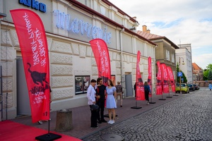38. TNF - Dzień 3 (2.06.2024) - Festiwalowicze przed kinem Marzenie