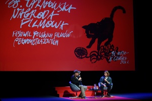 38. TNF - Dzień 3 (2.06.2024) - Na scenie Marzenia: spotkanie z aktorem Mateuszem Więcławkiem prowadzone przez Ryszarda Jaźwińskiego po projekcji filmu "Kobieta z..."