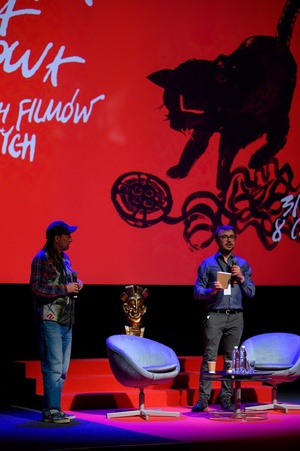 38. TNF - Dzień 4 (3.06.2024) - Na scenie Marzenia spotkanie  z reżyserem filmu "Tylko dzień i noc" Grzegorzem Brzozowskim prowadzone przez Ryszarda Jaźwińskiego