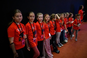 38. TNF - Dzień 5 (4.06.2024) - Jury Dziecięce przed projekcjami Filmów Młodego Widza na scenie Marzenia