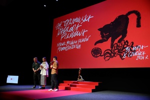 38. TNF - Dzień 5 (4.06.2024) - Na scenie Marzenia Kuba Armata i odtwórcy ról w filmie "Chłopi" Kamila Urzędowska i Cezary Łukaszewicz