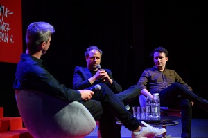 38. TNF - Dzień 6 (5.06.2024) - Na scenie Marzenia reżyser filmu "Horror Story" Adrian Apanel i odtwórca głównej roli Jakub Zając podczas spotkania, które prowadzi Artur Zaborski