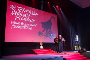 38. TNF - Dzień 9 (8.06.2024) - Na scenie odznaczeni medalami Gloria Artis z posłanką Urszulą Augustyn