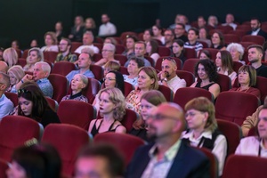 38. TNF - Dzień 9 (8.06.2024) - Publiczność w sali Marzenia podczas Gali Wręczenia Nagród 38. TNF