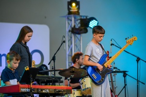 Koncert S.M.Rock - Scena Amfiteatru, występ uczniów S.M.Rock.