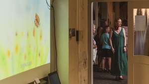 Wernisaż wystawy - Letnie Przesilenie - Pracownia Plastyczna TCK, otwarcie ekspozycji przy udziale autorów i publiczności.