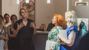 Wernisaż wystawy - Letnie Przesilenie - Hall TCK, otwarcie ekspozycji prac plastycznych przy udziale autorów i publiczności.