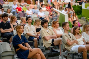 ZDEARZENIE 2024 - Koncert: YASNO, MEEK, OH WHY? - Publiczność zgromadzona w Amfiteatrze