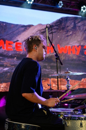 ZDEARZENIE 2024 - Koncert: YASNO, MEEK, OH WHY? - Na scenie Meek, Oh Why?