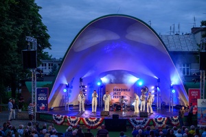 Starówka Jazz Festival - 05.07.2024 r. - Koncert zespołu Topside Band (USA). Widownia Amfiteatru.
