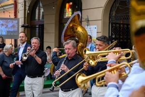 Starówka Jazz Festival - 05.07.2024 r. - Parada nowoorleańska. Muzycy podczas występu.