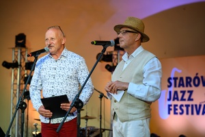 Starówka Jazz Festival - 05.07.2024 r. - Rozpoczęcie koncertu w Amfiteatrze.