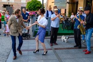 Starówka Jazz Festival - 19.07.2024 r. - Parada nowoorleańska. Muzycy podczas występu.