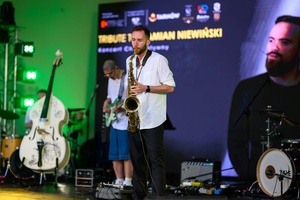 Koncert Tribute to Damian Niewiński - Występ zespołu The Flash! (Sławek Pezda, Kuba Dworak, Max Olszewski).