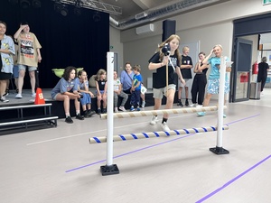 Olimpiada na górce - Dom Kultury Westerplatte - Uczestnicy olimpiady podczas jednej z konkurencji.