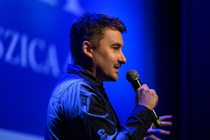 100-lecie kina Marzenie - koncert Voice Band i Ewelina Flinta - Kuba Armata zapowiadający koncert Voice Band i Ewelina Flinta