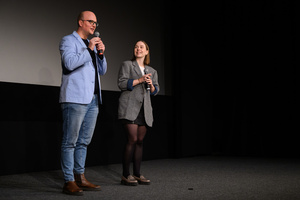 100-lecie kina Marzenie - „Deszczowa piosenka" - Na scenie kina Marzenie krytycy filmowi - Sebastian Smoliński oraz Patrycja Mucha-Smolińska