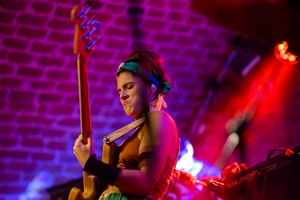 Jazzowa Jesień: Kinga Głyk - Kinga Głyk na scenie tarnowskich Piwnic TCK